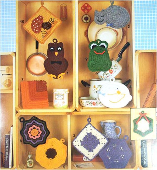 2 Leisure Arts Crocheted Pot Holders Instruction Booklets Clearance #3