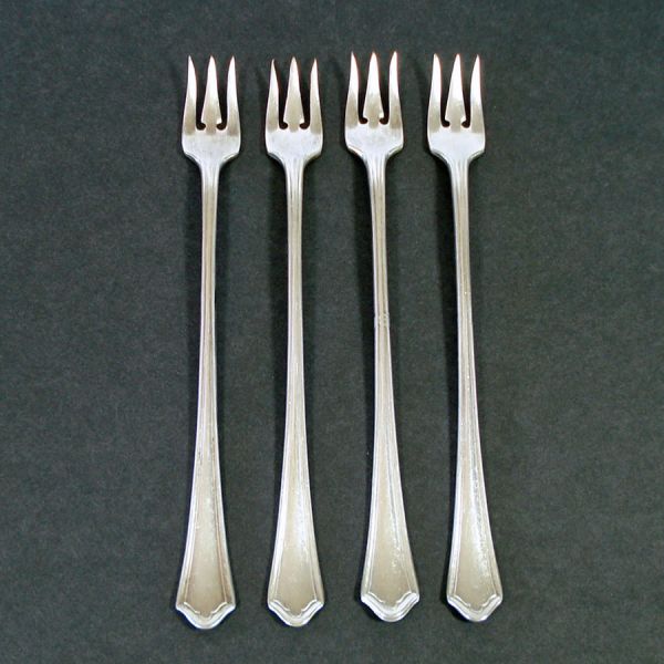 Hotel Plate Oneida 4 Silverplate Cocktail Forks Clearance