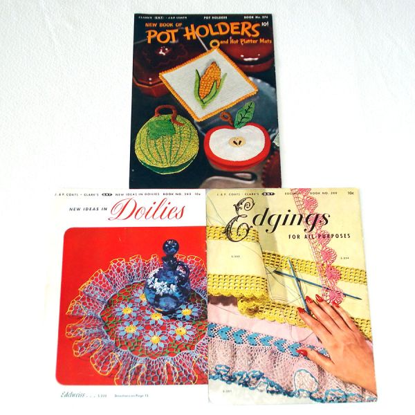 Lot 5 Crochet Pattern Booklets 1940s 1950s Pot Holders, Doilies, Baby, More #2
