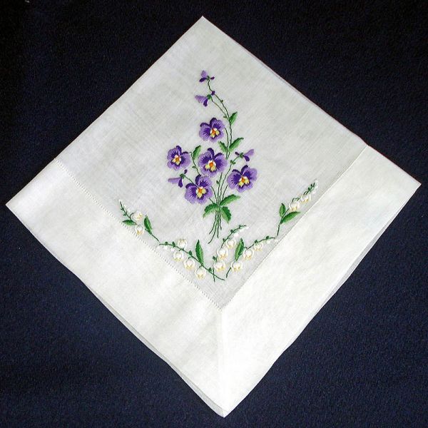 6 White Lace and Embroidered Vintage Hankies #2