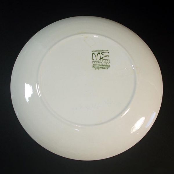 1972 Retro Seasons Theme Calendar Plate Mount Clemens Clearance #2