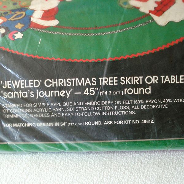 Bucilla Santas Journey Beaded Stitchery Christmas Tree Skirt Kit #2