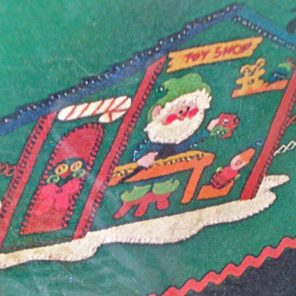 Bucilla Santas Journey Beaded Stitchery Christmas Tree Skirt Kit #4