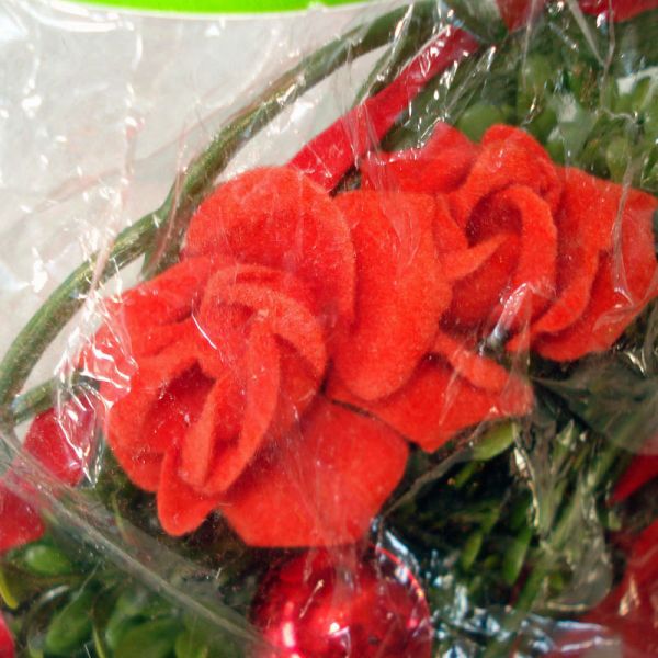 1973 Christmas Floral Door Wall Decoration Mint in Package #5