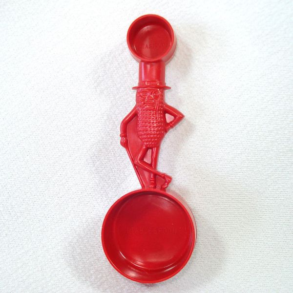 Planters Mr Peanut Salt Pepper Shakers, Measuring Scoop #3