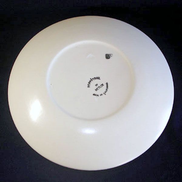 Metlox Sculptured Daisy Gravy Boat With Underplate Clearance #3