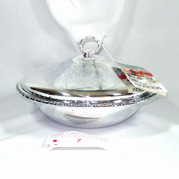 Oneida Maybrook Silverplate Casserole Mint in Box Clearance #3