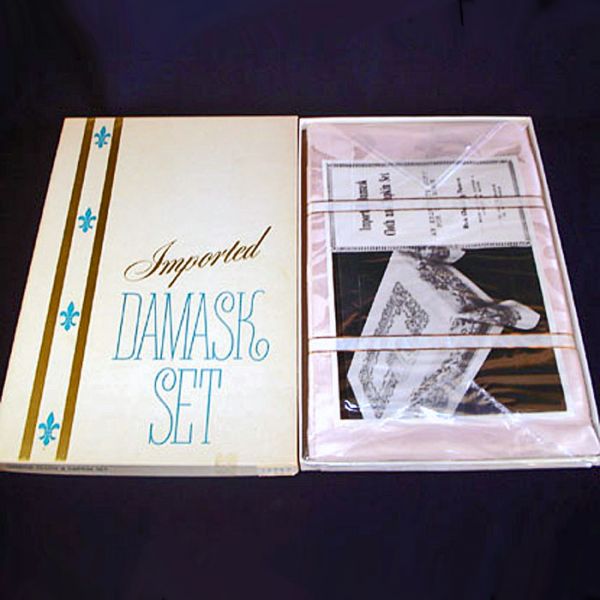1950s Pink Damask Tablecloth Napkins Set Mint in Box Clearance #2