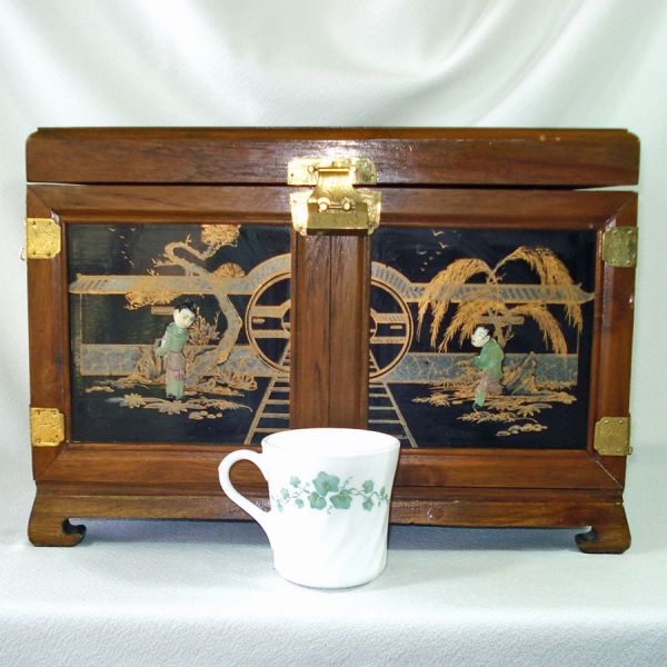 Large Vintage Jewelry Chest Soapstone Asian Figures #9