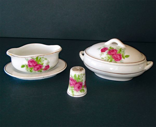 Child's 1950s Ceramic Toy Tea Dinnerware Set Pink Roses #4